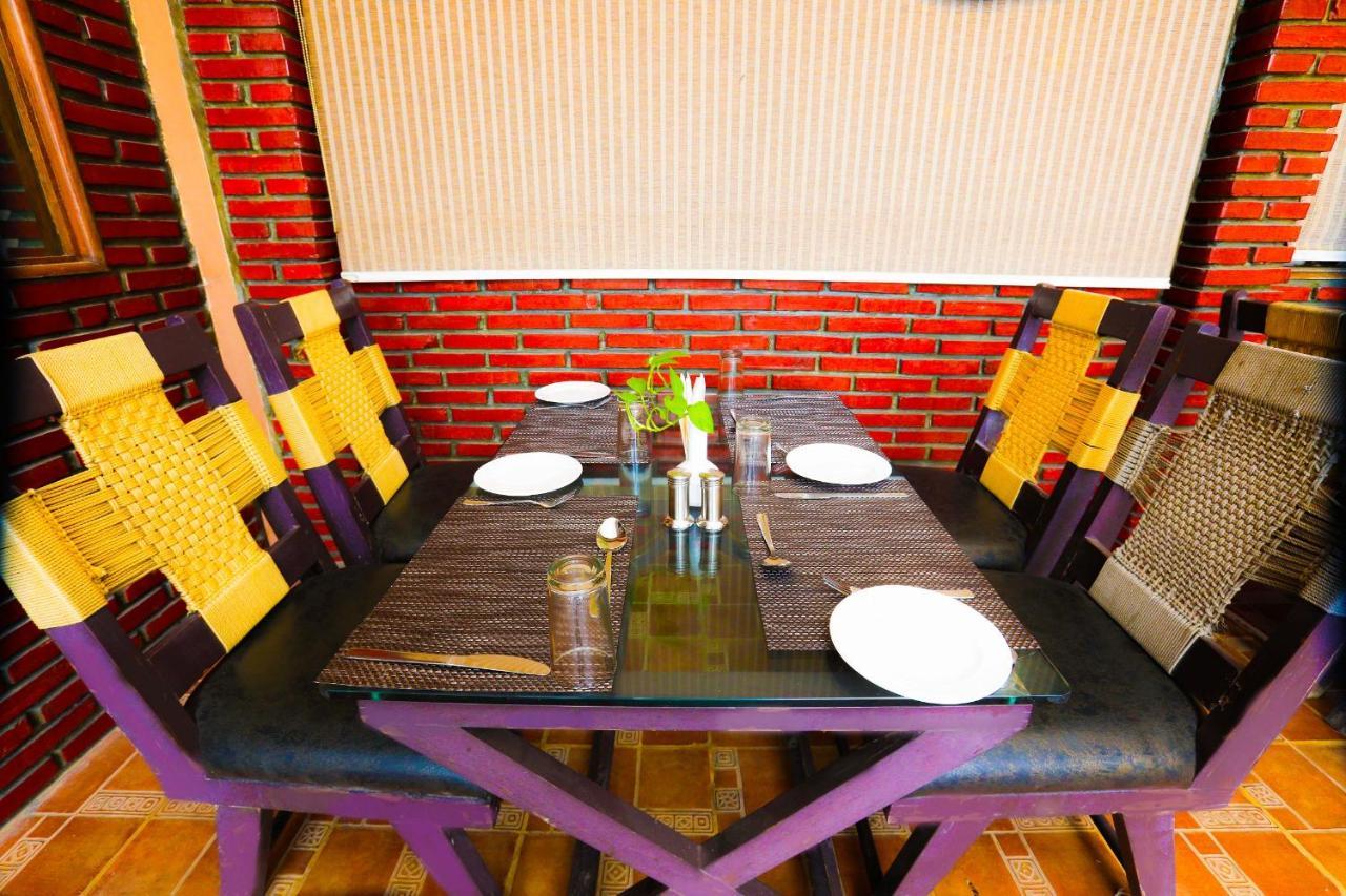 Hotel Vishwanath Varanasi Luaran gambar
